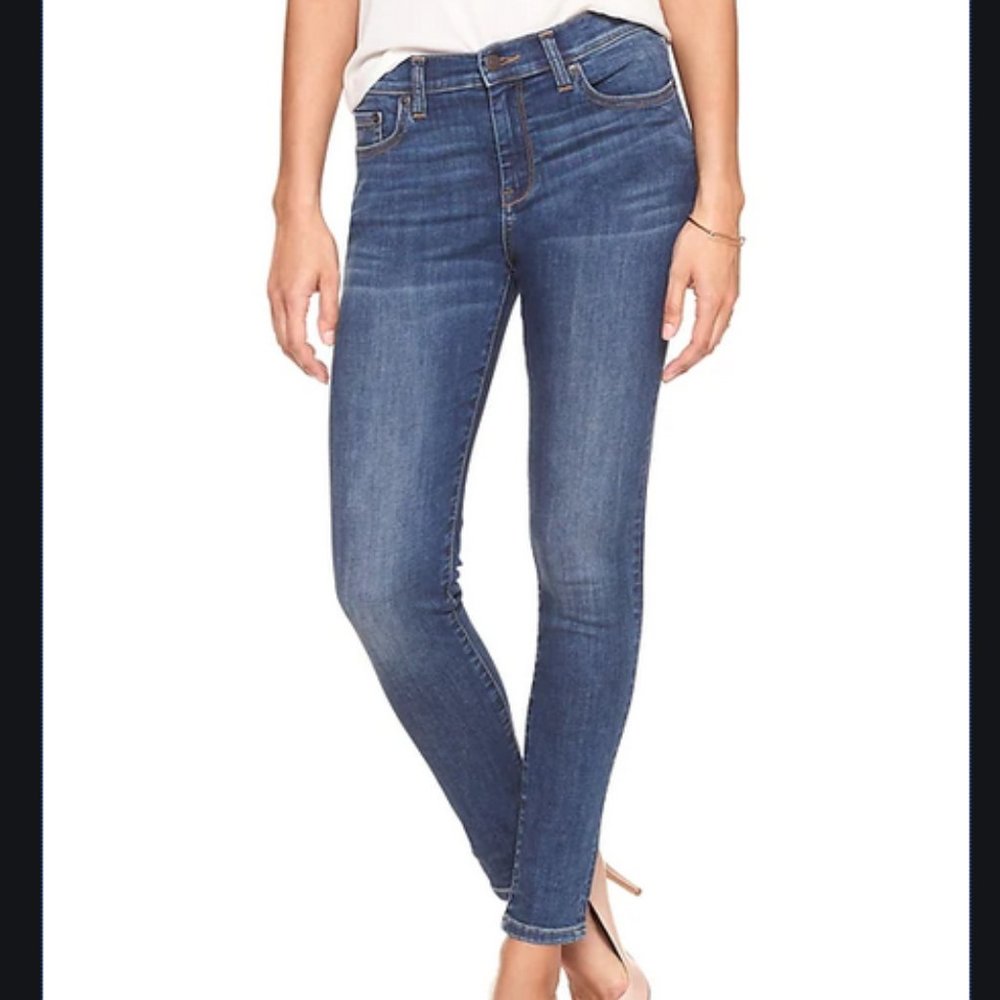 Banana Republic Medium Wash Skinny Jean